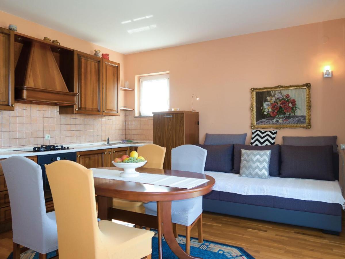 Apartment Hoba By Interhome Banjol エクステリア 写真